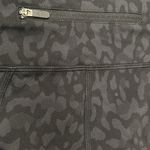 Lululemon  7/8 legging cheetah Photo 3