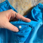 Lululemon  mid rise speed up 4" shorts size 10 Photo 4