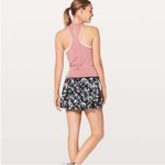 Lululemon  Pace Rival Skort Skirt in Spring Bloom Floral Size 6 Tall RARE Photo 3