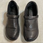 b.o.c. Women’s Clogs Black Size 7.5 Photo 2