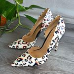 L.A.M.B. Snow leopard stiletto pointed
Heels / Pumps Photo 9