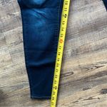 Levi's Signature Levi Strauss Gold Womens Mid Rise Skinny Dark Wash Jeans Size 10 Short Photo 4