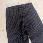 Black Like New Honeycomb Leggings Butt Scrunch Sz Small Photo 1