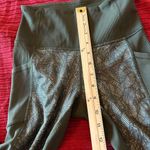 Lululemon  Olive Green Leaf Print Leggings. Size 4. Photo 4