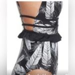 Nicole Miller  Black and White Leaf Print Swimsuit Size 6 Photo 4