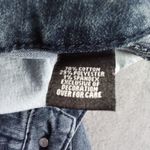 Relativity womans ‎ blue denim jean capri size 10 Photo 11