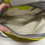 Meredith Wendell suede and leather handbag. Gray Photo 4