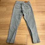 Levi's Vintage Levi’s 90s Women’s Light Wash Faded 550 Relaxed Tapered Jean Size 30 Photo 7