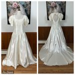 Beautiful Vintage 1980s/90s Michaelangelo Ivory Satin Wedding Gown! Size 16 Photo 1