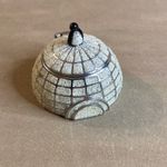 0032 Y2K Monet Enamel Igloo Trinket Box w/Matching Penguin Charm Necklace (2008) Black Photo 2