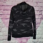 Athleta  TRIUMPH BLACK CAMO PRINTED FLEECE LINED JACKET WOMENS SMALL Photo 2