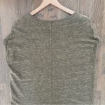 Madewell  Cap Sleeve Miracle 100% Linen Tee B9155 in Heather Olive Extra Small Photo 7