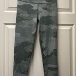 Aerie camo leggings Photo 0