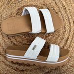 REEF  Women’s Sz 6 Platform Sandals White Double Strap Photo 0