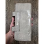 Hobo International  Nancy leather wallet Light Gray Magnetic Close Photo 2
