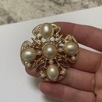 Beautiful Vintage Signed P.E.P. Brooch Pin Gold Tone / Faux Pearl Photo 0
