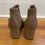 Mootsies Tootsies Vintage tan leather harness ankle boots size 8.5 Photo 6