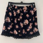 LA Hearts  Black Floral Mini Skirt With Lace Trim Size XS EUC Photo 3