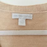 Ny&co New York & Sz MCo. Tan Beige Argyle V-Neck Sweater Relaxed Everyday Layer Sz M Photo 2