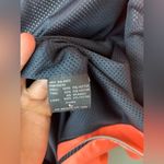 New Balance Windbreaker/Jacket SZ Large Photo 6