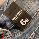EXPRESS  Stella Low Rise Ankle Skinny Jeans SIZE 6R Photo 5