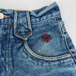 Vintage Cimarron Jean Shorts with Embroidered Flowers Sz 30 (measures 26”) Blue Photo 1