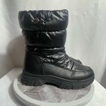 Women’s Black Fur Photo 1