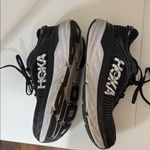 Hoka  Bondi 7 Black and White Athletic Shoes 7.5 Wide Photo 4