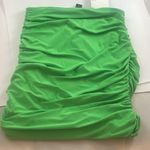 Forever 21  - bright green skirt. Cinches on the sides. NWT size Xsmall. Photo 1
