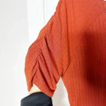 Idyllwind Miranda Lambert Size L Burnt Orange Ribbed Ruched Short Sleeve Tee Photo 2