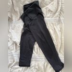 Lululemon women’s lulu lemon capris Photo 2