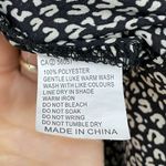 Princess Polly  New Mood Top Tie Front Deep V Size 8 Animal Print‎ Balloon Sleeve Photo 5