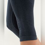 Lululemon  In The Flow Crop II Seamless Legging in Heathered Inkwell Size 4 Photo 3