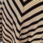 Loft black and white skirt elastic waist band with pockets size XXS Photo 2