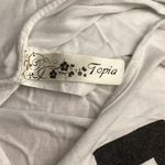 Black And White Cropped And Shoulder Cutout Half Sleeve Selfie Top Size Large Photo 3