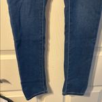 Levi's NWT Levi’s Women's Shaping Legging Jeans Size 2 Photo 2