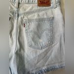 Levi's Levi’s Light Wash High Waisted Mom Distressed Jean Shorts Women’s Size 31/12 Photo 4