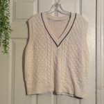 SheIn White Sweater Vest Photo 0
