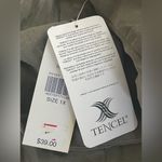 Karen Scott  NWT tencel capri 1X Photo 4