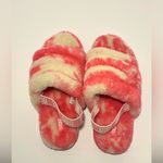 UGG  FLUFF YEAH WOMEN SLIDES Photo 1