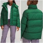 Lululemon Green Wunder Puff Down Jacket Evergreen Puffer Coat w/ Detachable Hood Photo 6