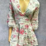 AQUA  Women's Floral Lace Deep V-Neck Dress size XS Photo 0