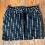 Vanilla Star Jeans black and white striped mini skirt Photo 0