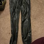 Guess NWT  black pants 0 Photo 3