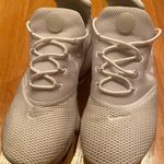 Nike Tennis Shoes Photo 0