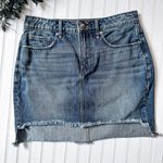 Good American Denim Mini Skirt Frayed Hem Size 2/26 Photo 0