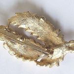 Vintage Gold Tone Leaf Brooch Pin Costume Statement Jewelry Photo 5