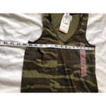 Women’s Camo v Photo 2