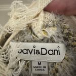 Davi & Dani Beautiful Soft Sweater Photo 1