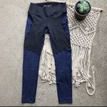 Outdoor Voices Two Tone 7/8th Ankle Crop Workout Leggings Size Small Photo 2